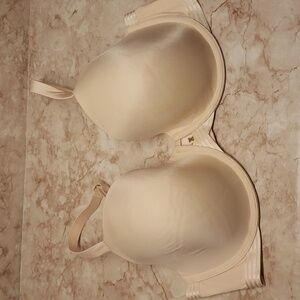 Savage 40DD beige underwire bra slighly lined